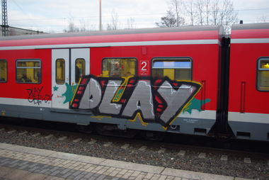 Graffiti Train in Nürnberg - Photo by spotterotter - dlay, crew, nürnberg