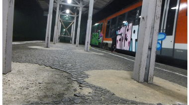 Graffiti Train - Photo by starakurwa