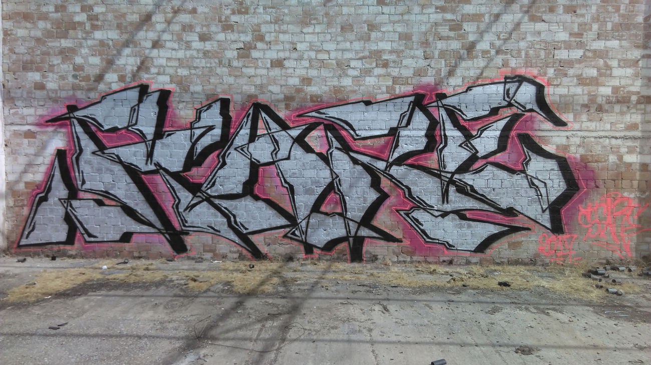 Graffiti Wall - Photo by stare (2017)