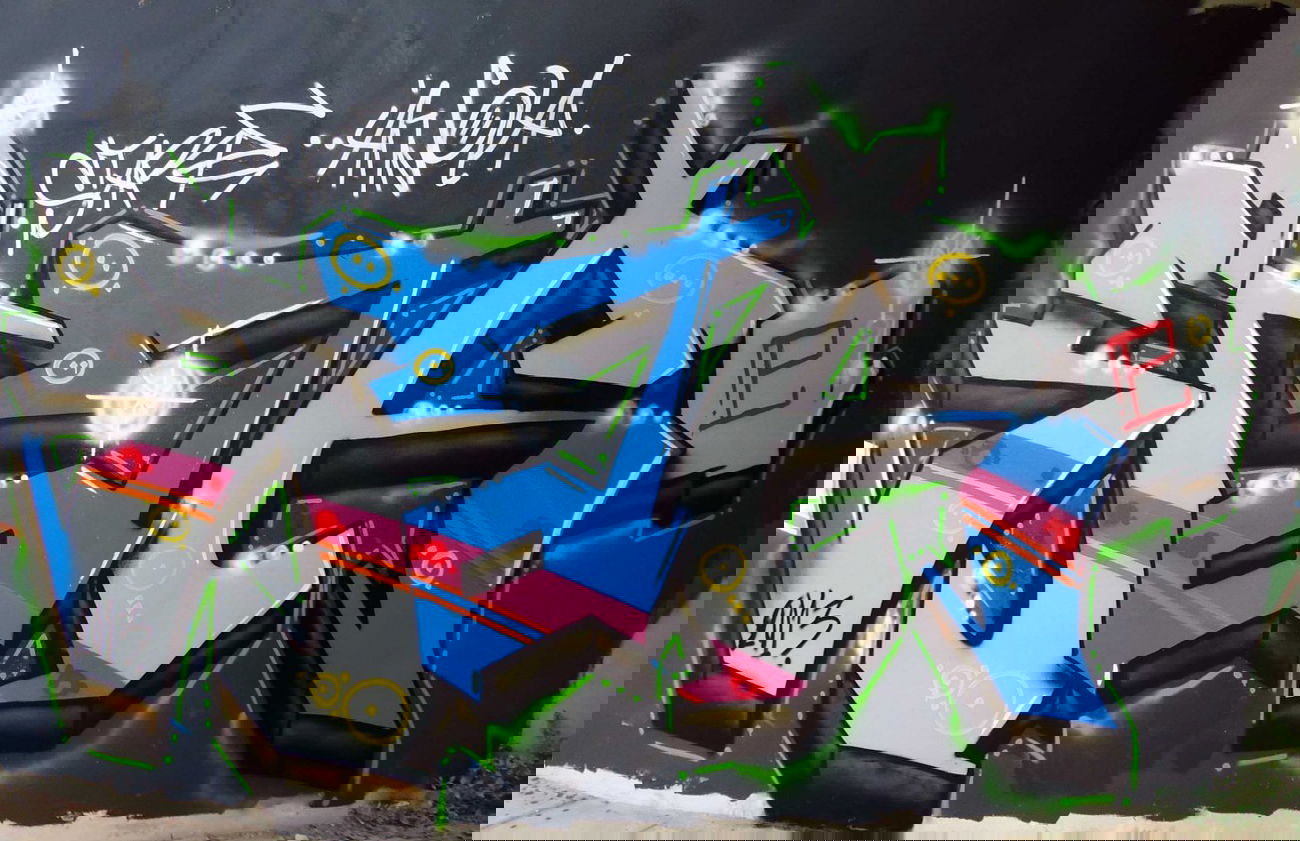 Graffiti Wall in Kalamata - Photo by stare (2013)