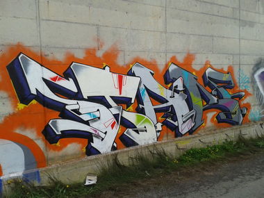 Graffiti Wall in Asprochoma - Photo by stare (2014)