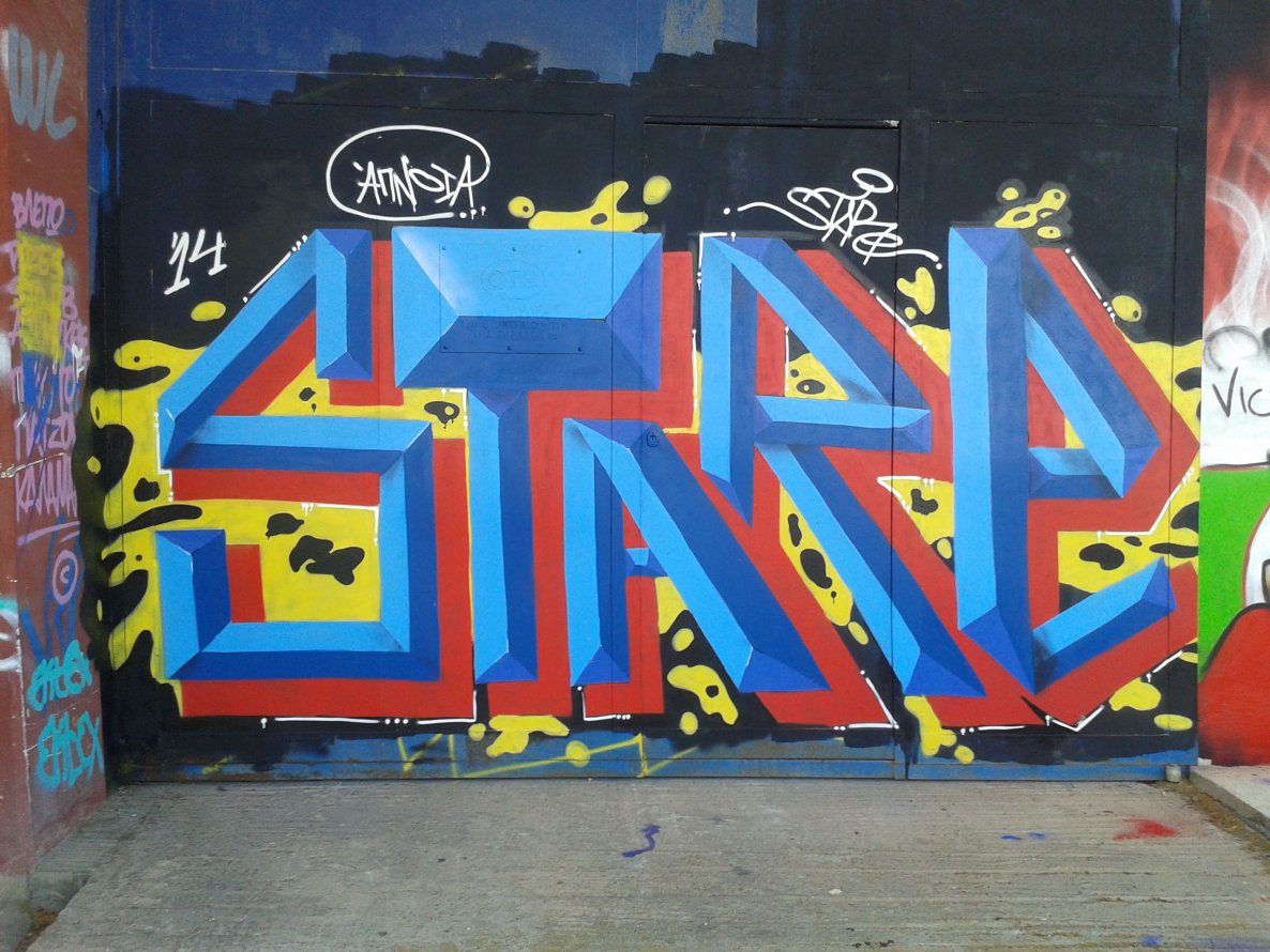 Graffiti Wall - Photo by stare