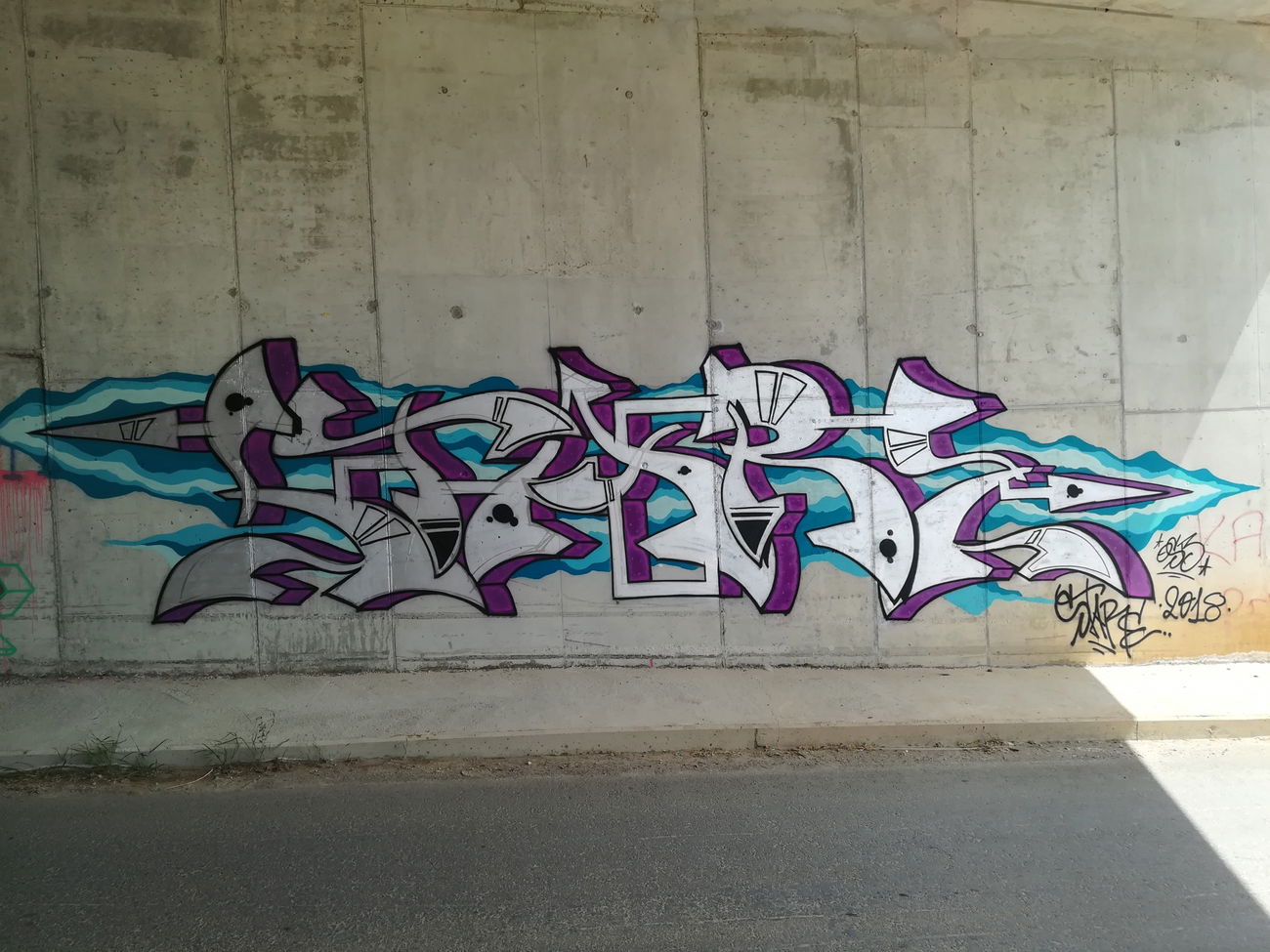 Graffiti Wall in καλαμάτα - Photo by stare (2018)