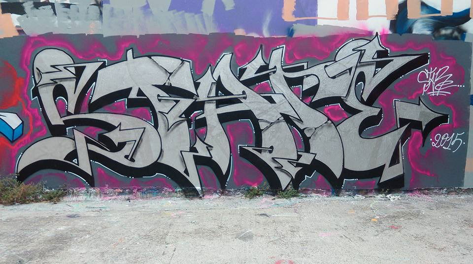 Graffiti Wall in Δήμοσ Καλαμάτασ - Photo by stare (2015)