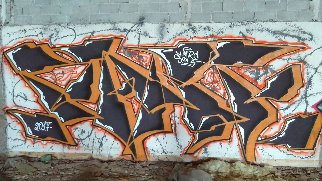 Graffiti Wall - Photo by stare (2017)