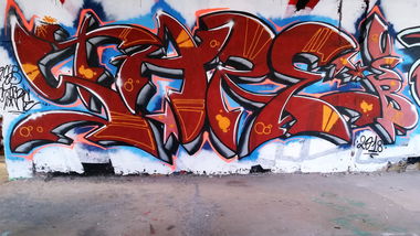 Graffiti Wall in καλαμάτα - Photo by stare (2018)