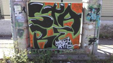 Graffiti Bombing in καλαμάτα - Photo by stare (2016)