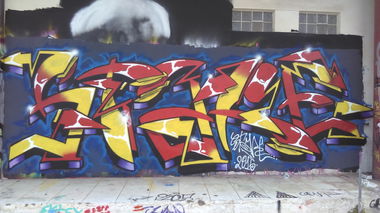 Graffiti Wall in καλαμάτα - Photo by stare (2016)