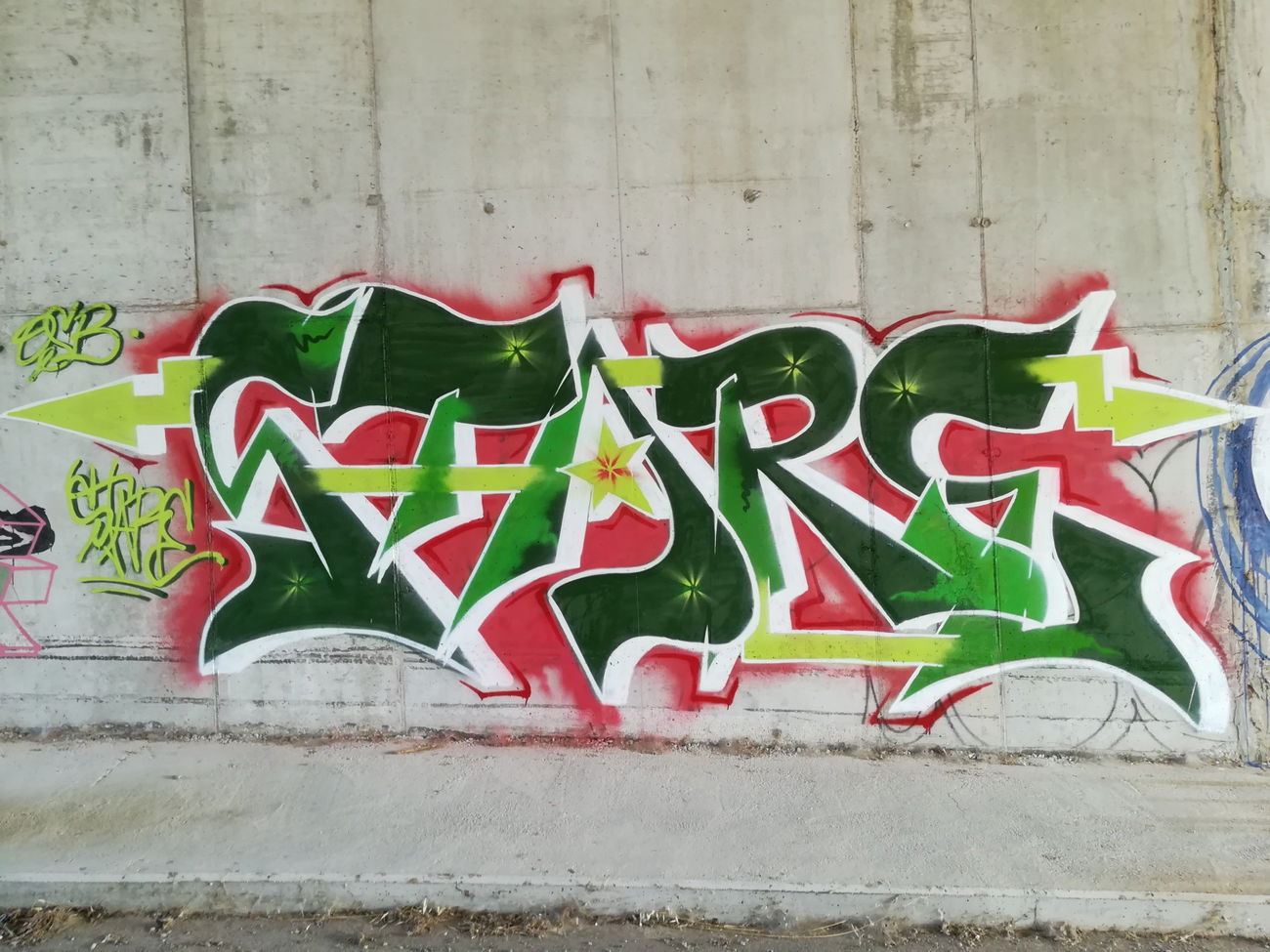 Graffiti Wall in καλαμάτα - Photo by stare - STARE (2018)