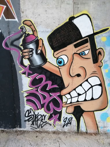 Graffiti Wall in καλαμάτα - Photo by stare - OldSkoolBros (2020)