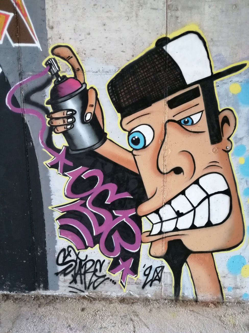 Graffiti Wall in καλαμάτα - Photo by stare - OldSkoolBros (2020)