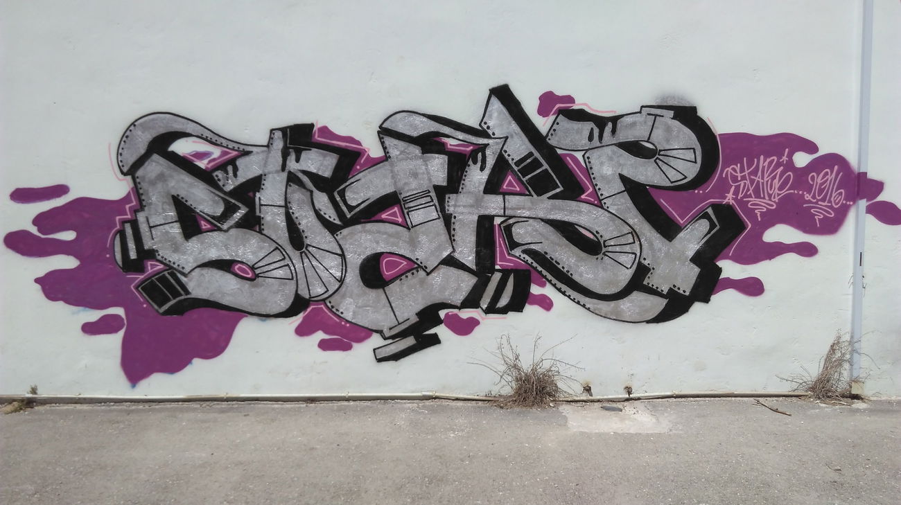 Graffiti in Ελλάδα - Photo by stare (2016)