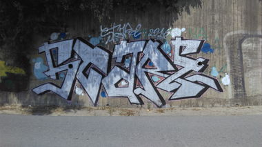 Graffiti Bombing in καλαμάτα - Photo by stare (2016)