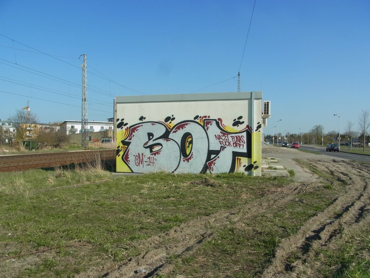 Graffiti Bombing - Photo by staubsauger - BOT, Greifswald