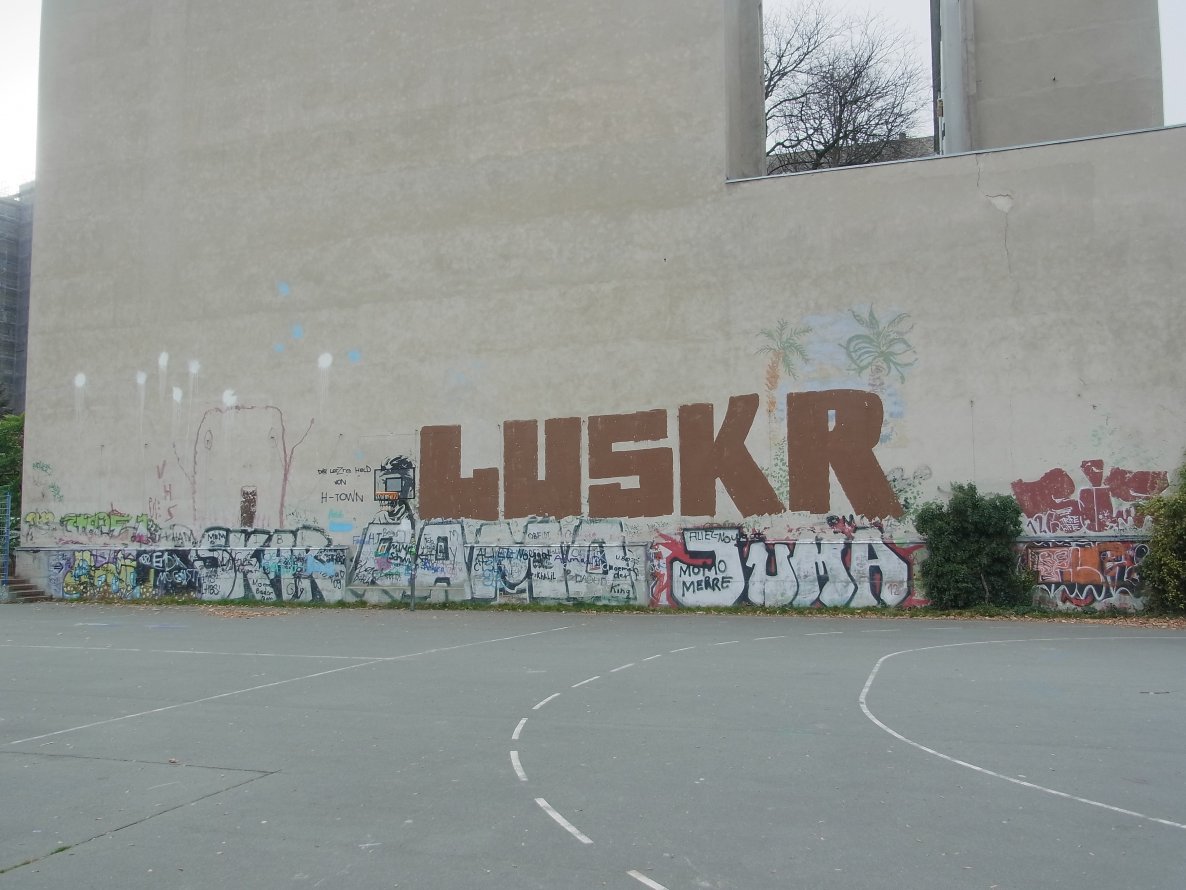 Graffiti Bombing - Photo by staubsauger - Skar, Ramo, Juma
