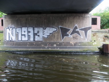 Graffiti Bombing - Photo by staubsauger - NY1973, rat