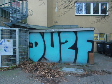 Graffiti Bombing - Photo by staubsauger - DU, 2F, DU2
