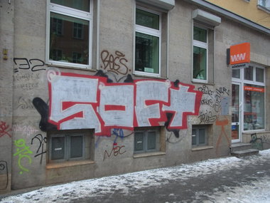 Graffiti Bombing - Photo by staubsauger - soft, berlin