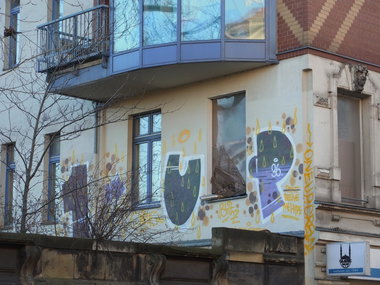 Graffiti Bombing - Photo by staubsauger - 1up.oneup, oneunitedpower, berlin