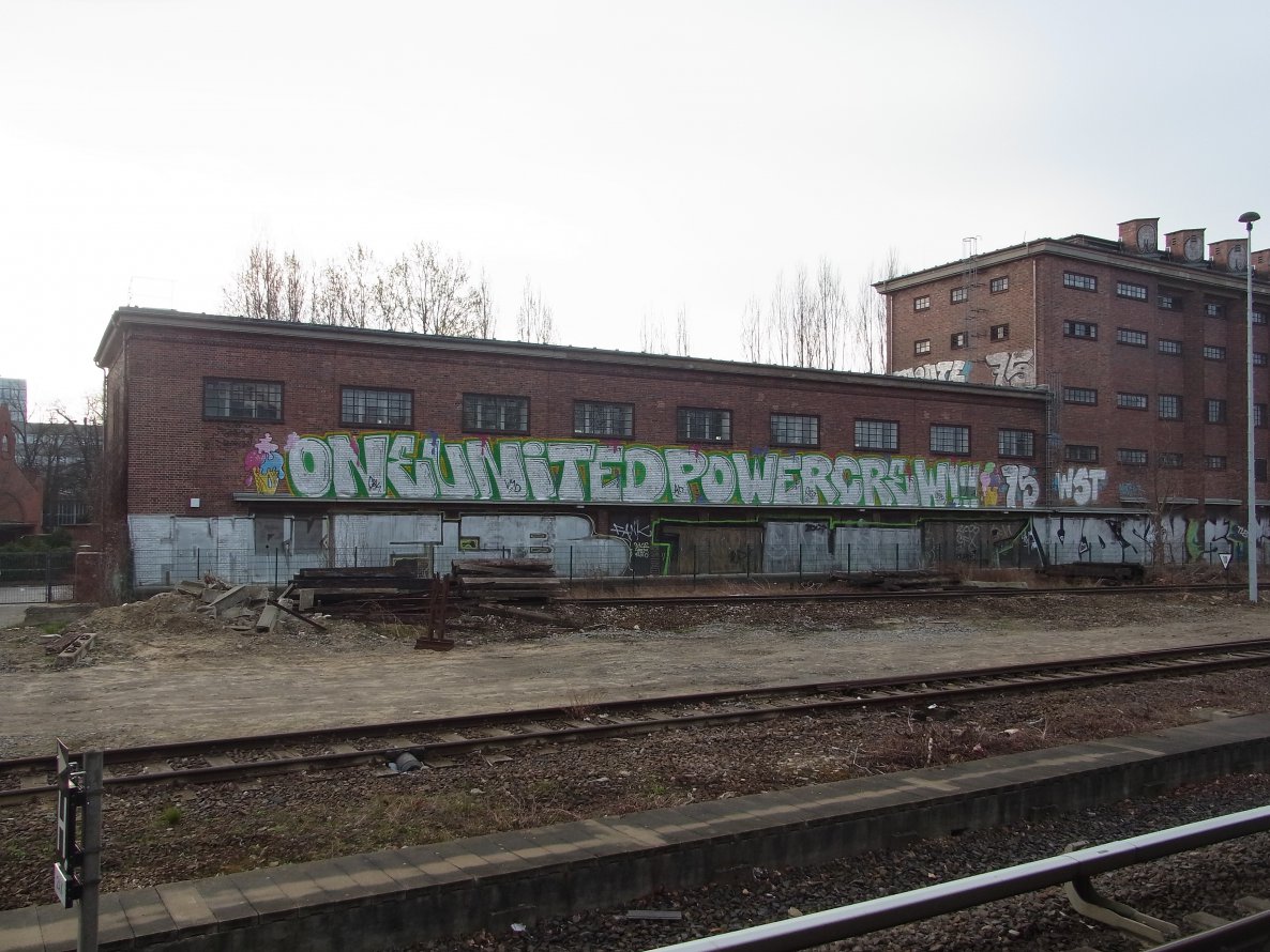 Graffiti Bombing - Photo by staubsauger - oneunitedpower, 1up, oneup