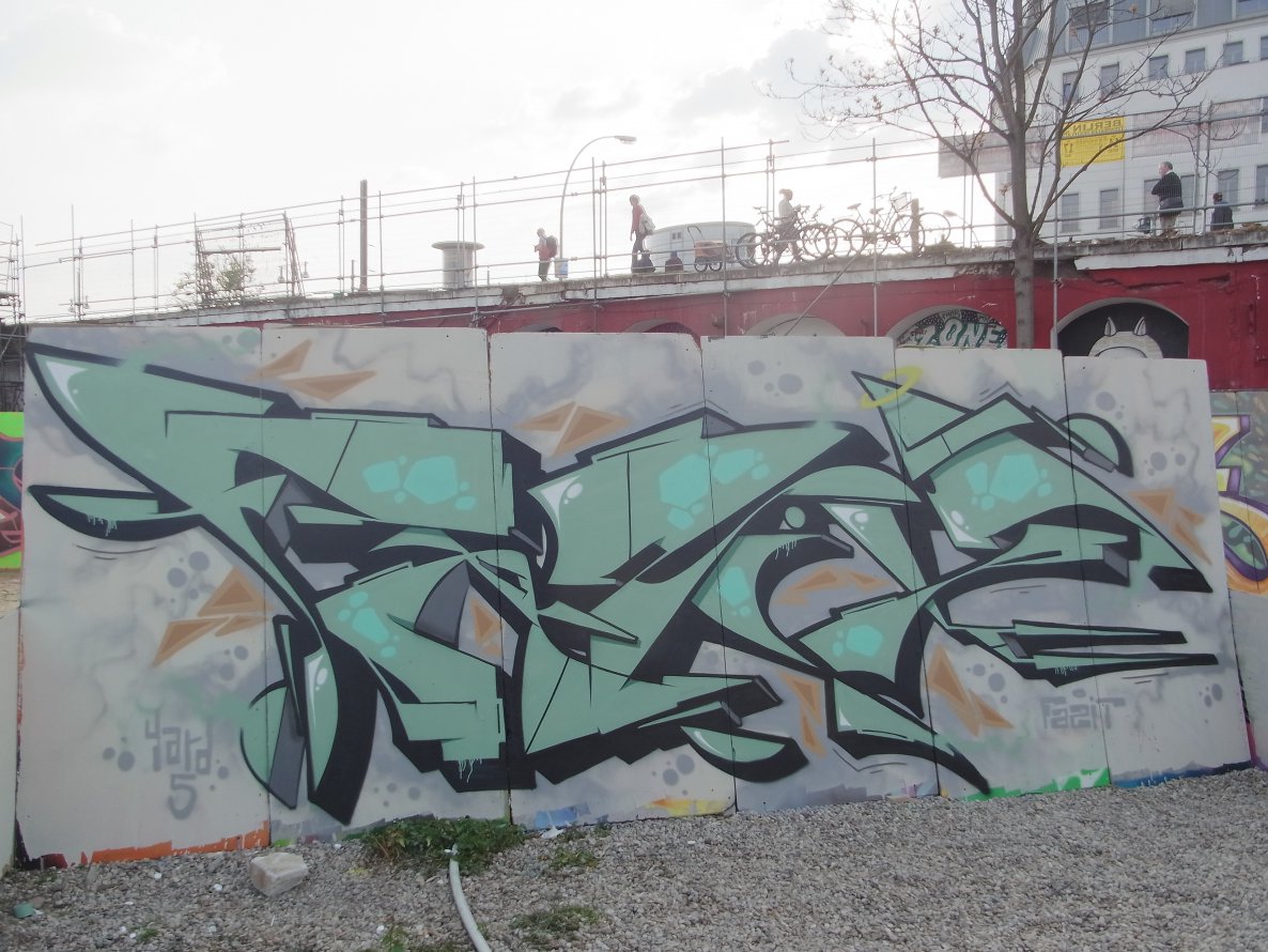 Graffiti Wall - Photo by staubsauger - Fazit, yard5jam, berlin