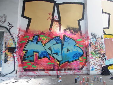 Graffiti Wall - Photo by staubsauger - hgb, berlin