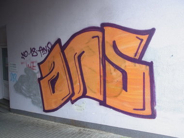 Graffiti Bombing - Photo by staubsauger - ans, 18, no