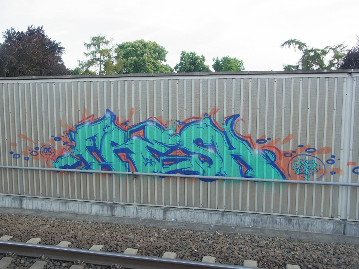 Graffiti Bombing - Photo by staubsauger - fresh, augsburg