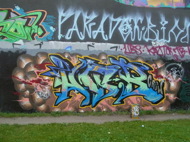 Graffiti Wall - Photo by staubsauger - hgb, berlin