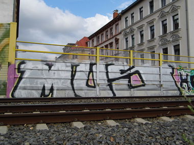 Graffiti Bombing - Photo by staubsauger - MUS, Leipzig