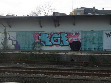 Graffiti Bombing - Photo by staubsauger - RGR, Düsseldorf