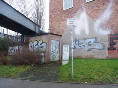 Graffiti Bombing - Photo by staubsauger - OGS, NSB, AC