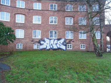 Graffiti Bombing - Photo by staubsauger - ANS, Rostock