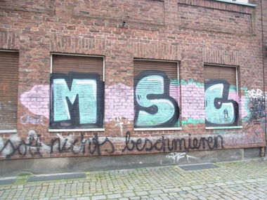 Graffiti Bombing - Photo by staubsauger - MSC, Düsseldorf