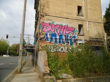 Graffiti Bombing - Photo by staubsauger - Sophie, Irak, Leipzig