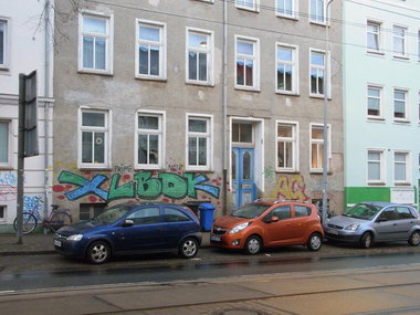 Graffiti Bombing - Photo by staubsauger - XL, BDK, AC
