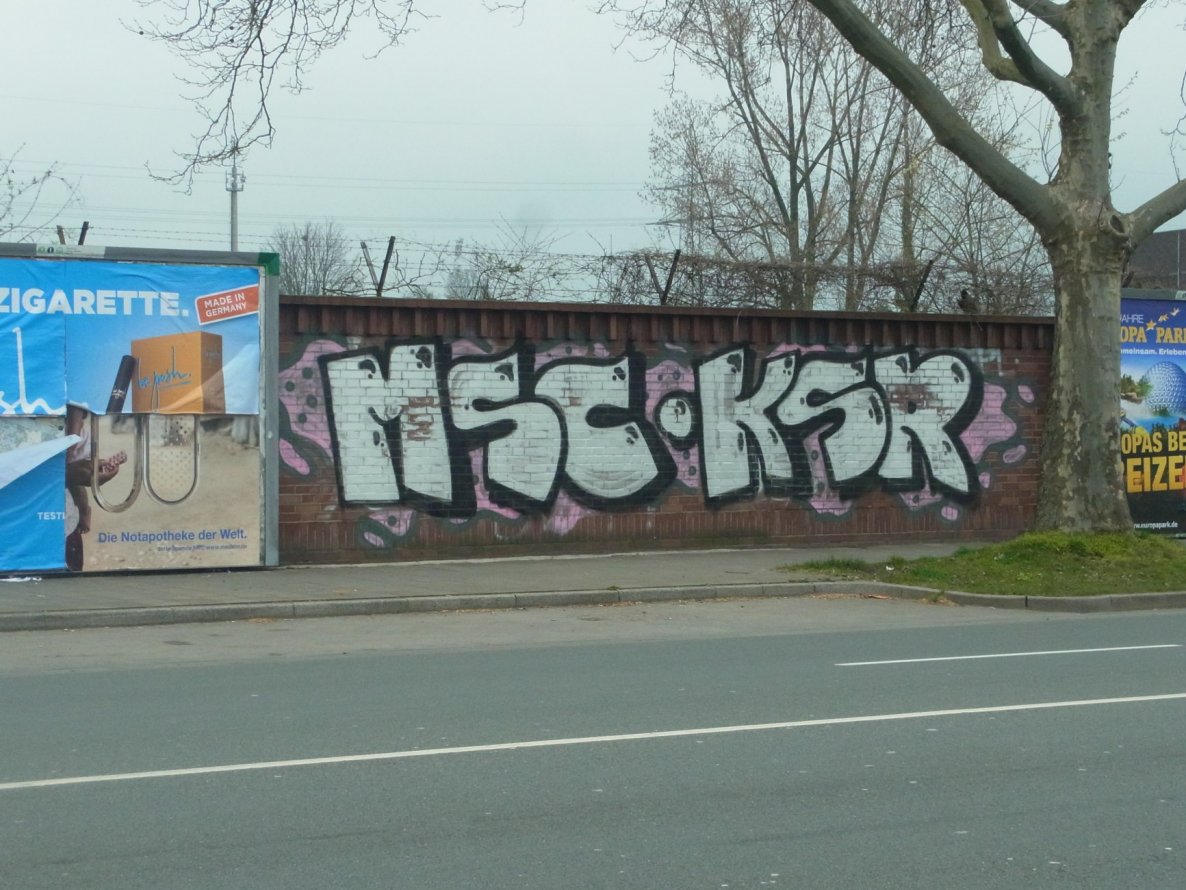 Graffiti Bombing - Photo by staubsauger - MSC, KSR;Düsseldorf