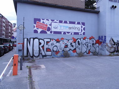 Graffiti Bombing - Photo by staubsauger - Nore, Ross, Omar