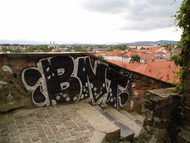 Graffiti Bombing - Photo by staubsauger - BNT, Ljubljana