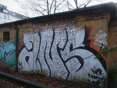 Graffiti Bombing - Photo by staubsauger - ANS, Rostock