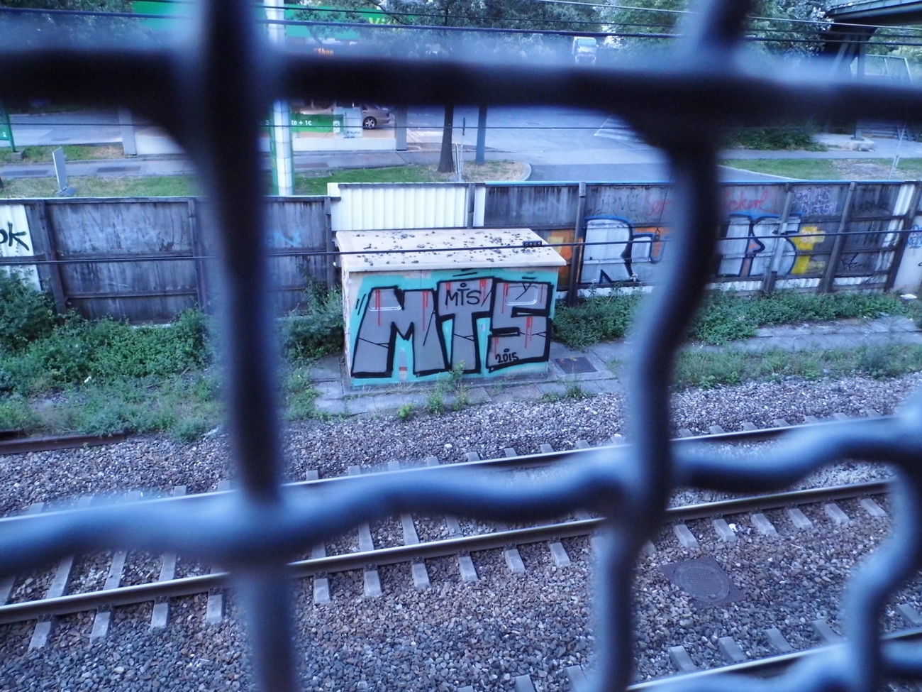 Graffiti Bombing - Photo by staubsauger - MTS, Wien