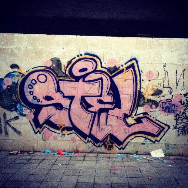 Graffiti Bombing - Photo by steloner (2013)