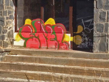 Graffiti Wall - Photo by steloner (2014)