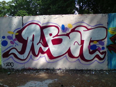 Graffiti Wall in bonn - Photo by stencilartist - abit