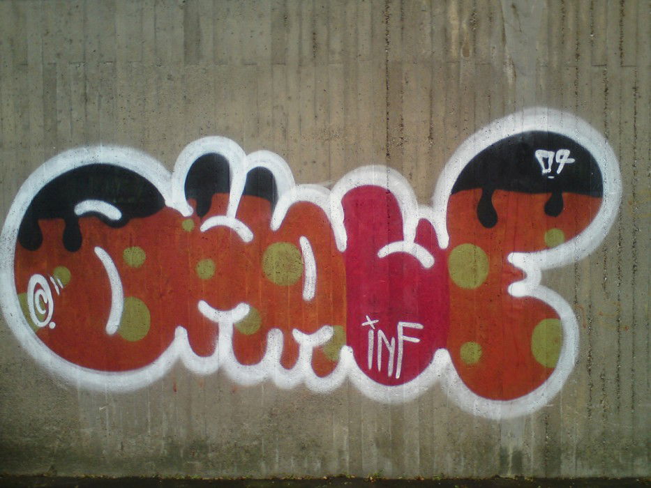 Graffiti Bombing in bonn - Photo by stencilartist - behave, inf