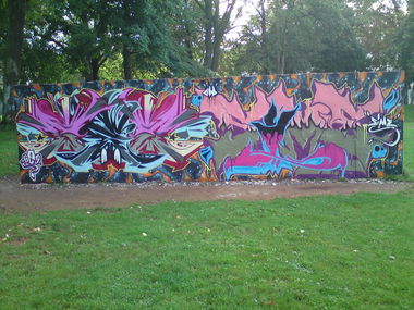 Graffiti Wall in bonn - Photo by stencilartist - ges, sime, oh