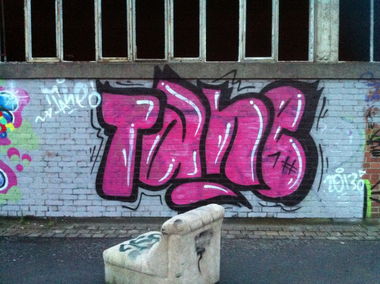 Graffiti Wall in bonn - Photo by stencilartist - tane