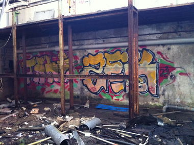 Graffiti Wall in Germany - Photo by stencilartist - tane, zek