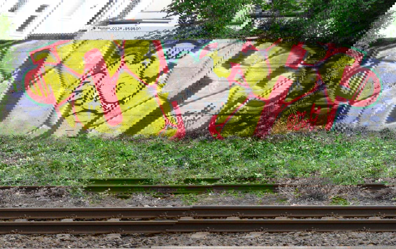 Graffiti Wall - Photo by stencilartist - oh, oh, crew