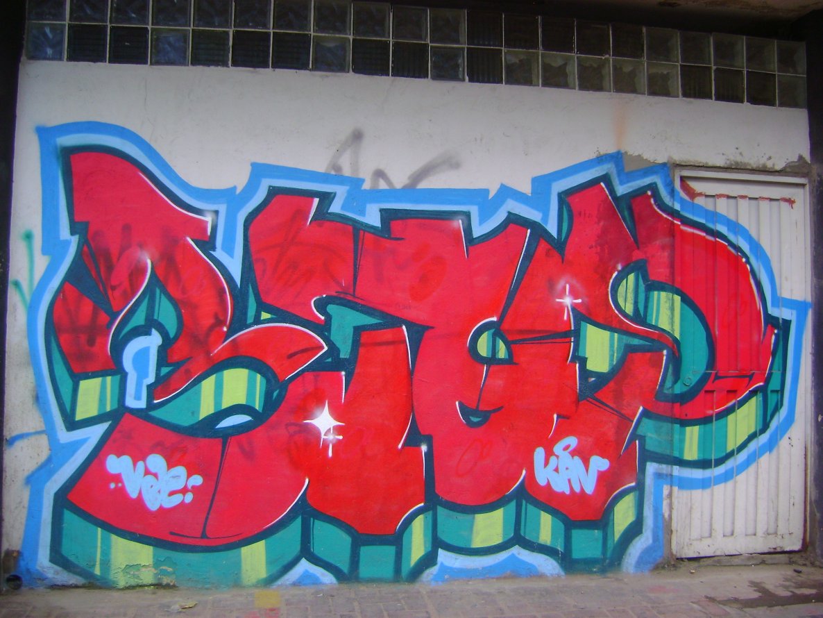 Graffiti Bombing in Bogota - Photo by stope - bogota/colombia